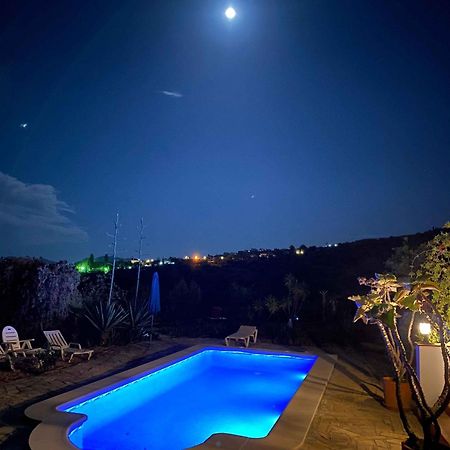 Вілла La Rustica En Vinuela, Piscina Privada Екстер'єр фото